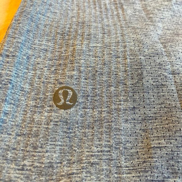 Lululemon Metal Vent Tech 2.0 Long Sleeve, Mens Size S, Blue, EUC - Picture 6 of 9